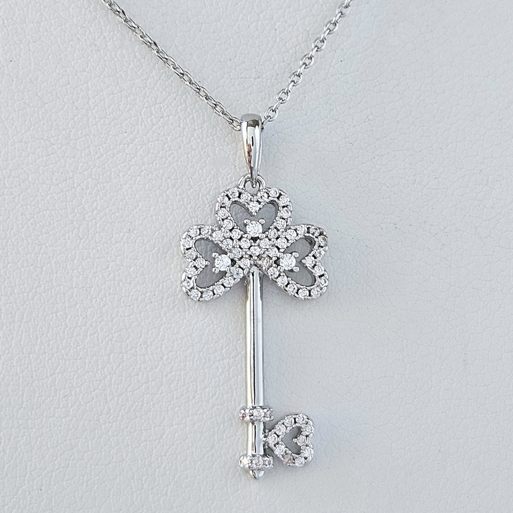 Heart Key Necklace, Charmed Aroma